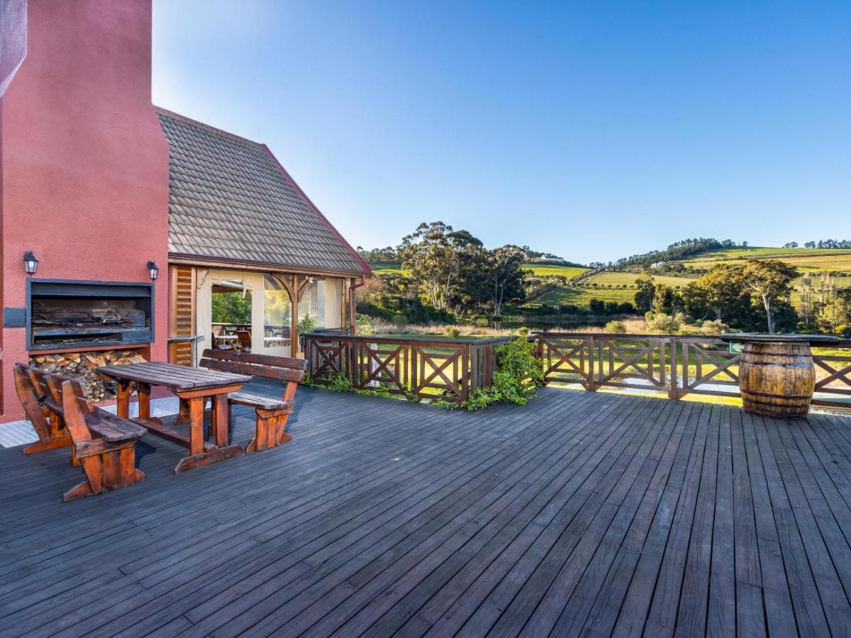 The Log Cabin Lodge Stellenbosch Exterior foto
