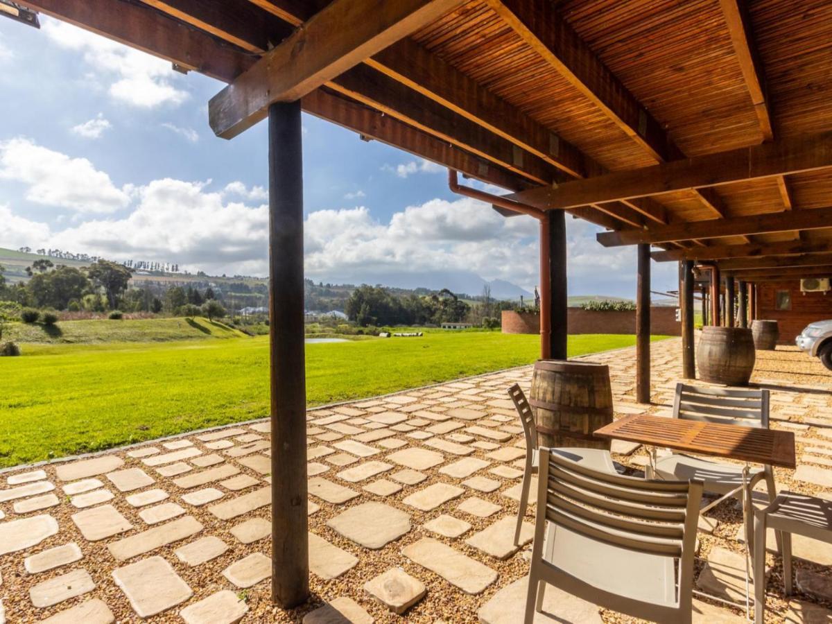 The Log Cabin Lodge Stellenbosch Exterior foto