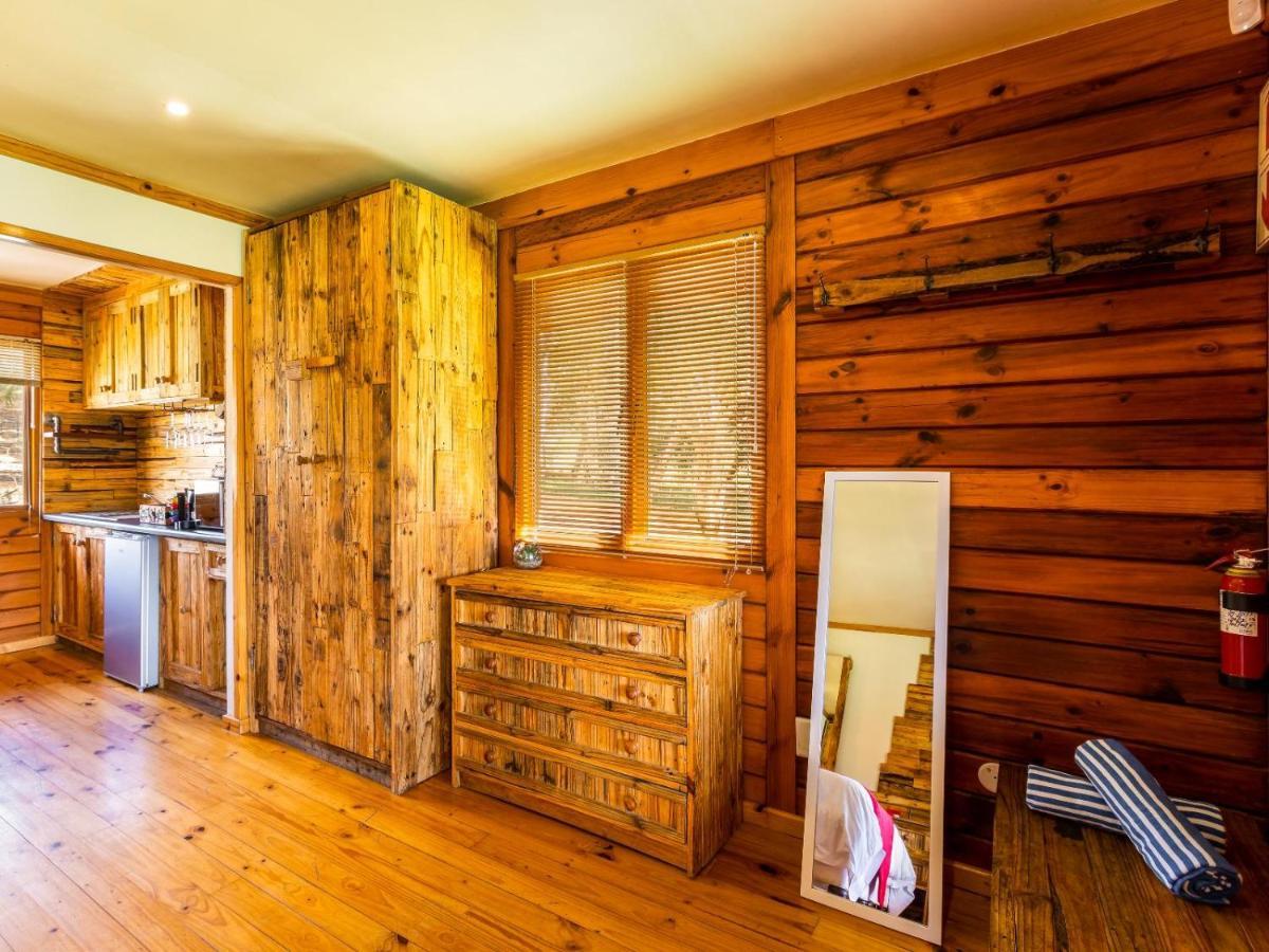 The Log Cabin Lodge Stellenbosch Exterior foto
