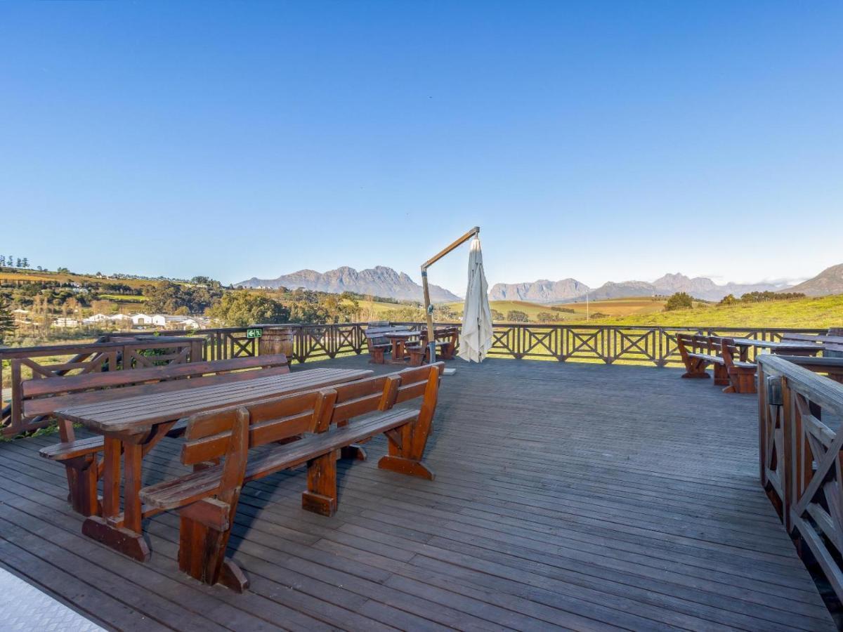The Log Cabin Lodge Stellenbosch Exterior foto