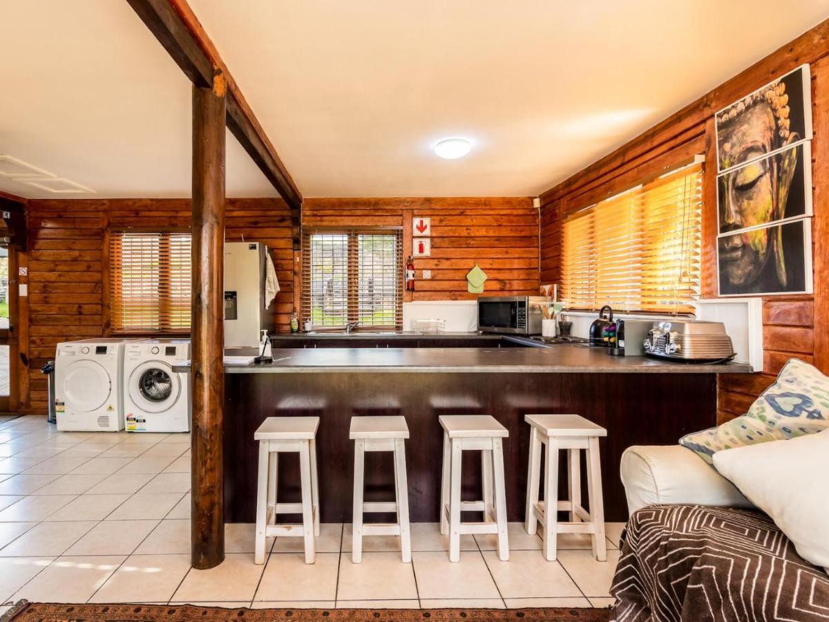 The Log Cabin Lodge Stellenbosch Exterior foto